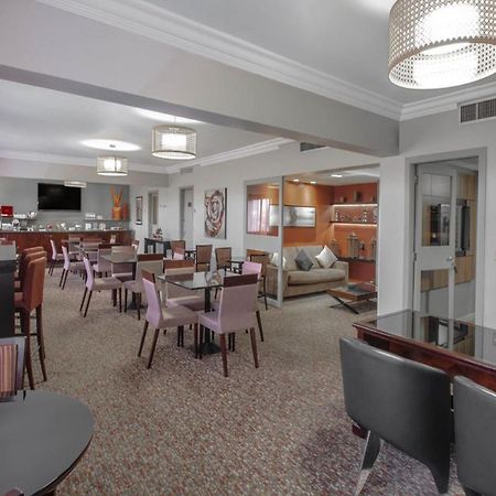 Marriott Sao Paulo Airport Hotel Guarulhos Luaran gambar The lounge at the airport