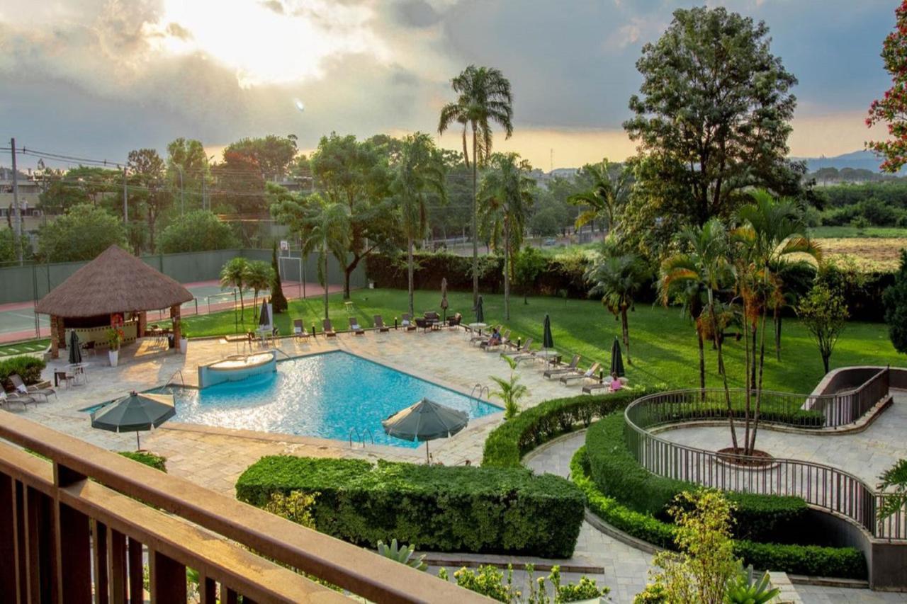 Marriott Sao Paulo Airport Hotel Guarulhos Luaran gambar The swimming pool at the Royal Selangor Golf & Country Club