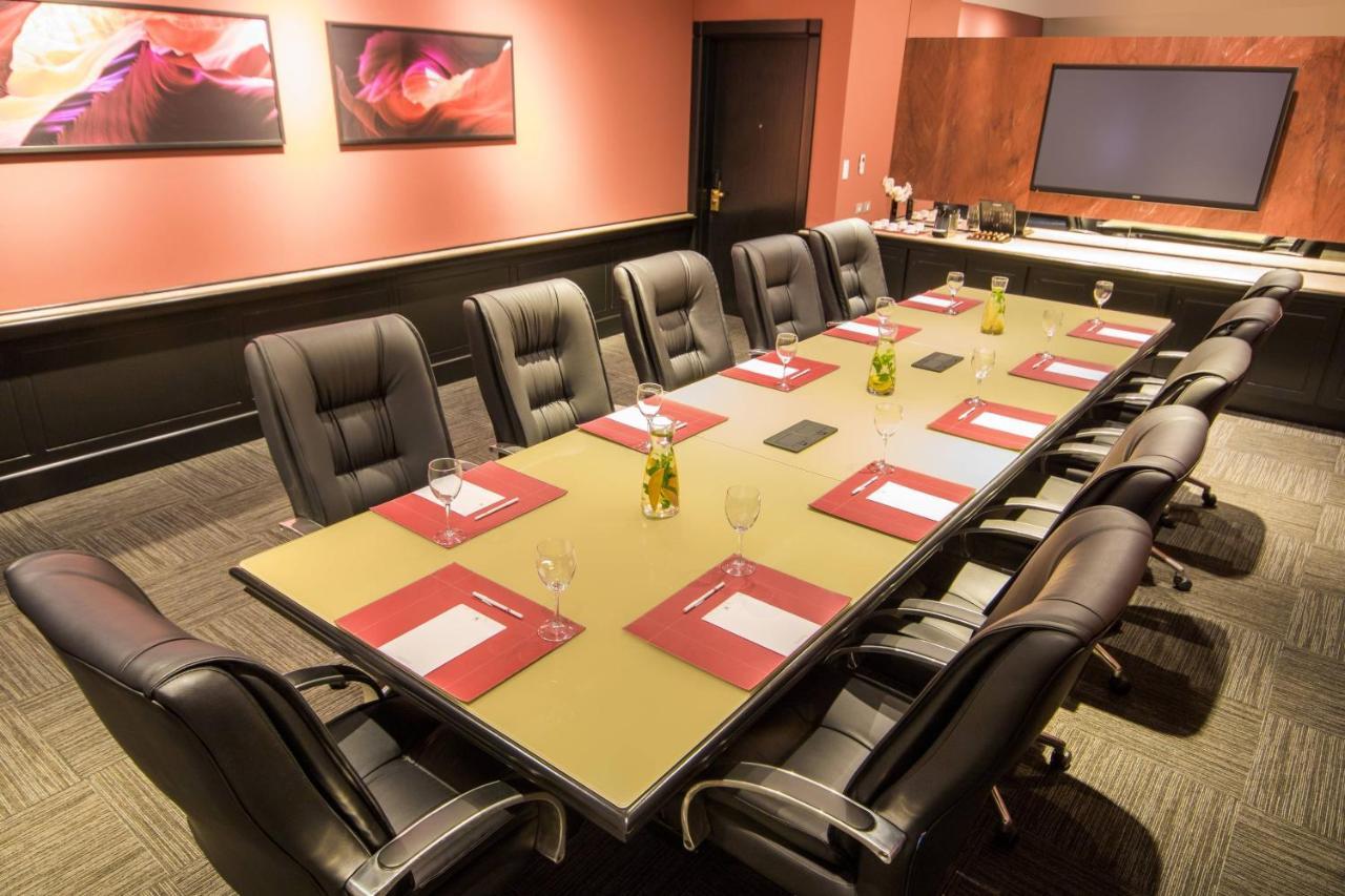 Marriott Sao Paulo Airport Hotel Guarulhos Luaran gambar Boardroom at the Westin