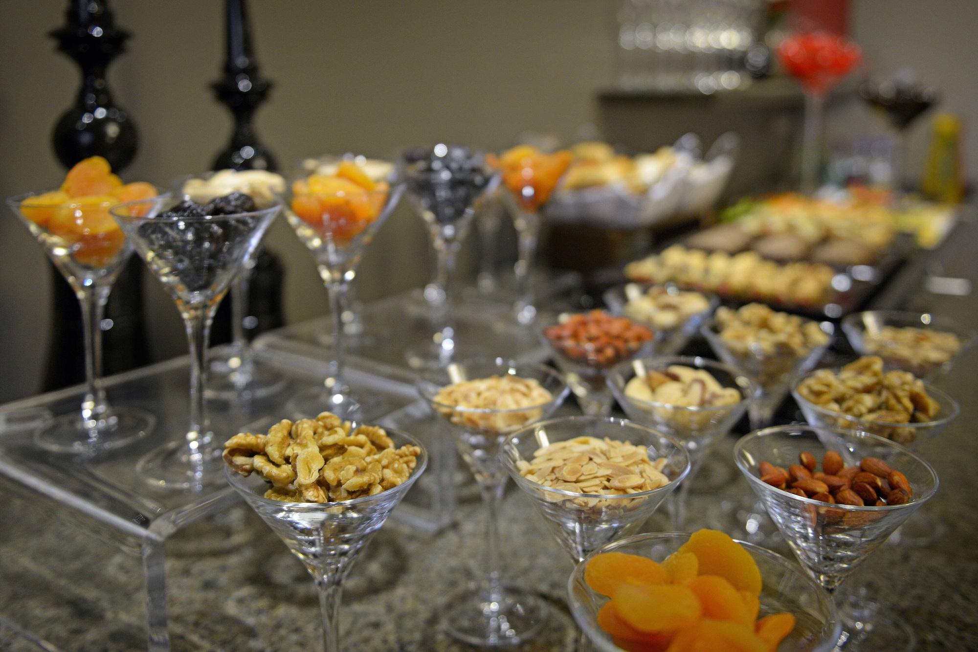 Marriott Sao Paulo Airport Hotel Guarulhos Luaran gambar A selection of canapés