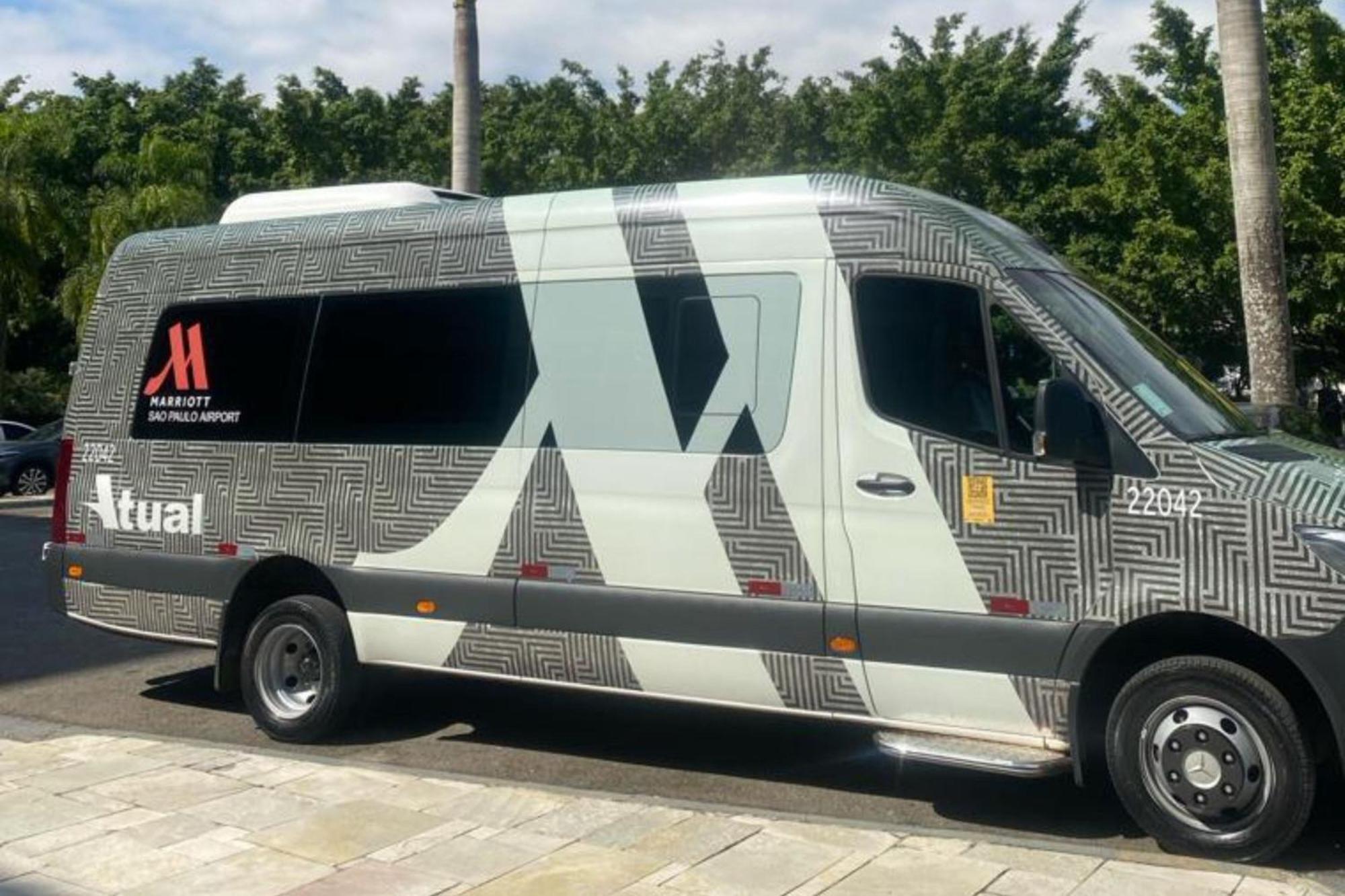 Marriott Sao Paulo Airport Hotel Guarulhos Luaran gambar A Marriott International shuttle van